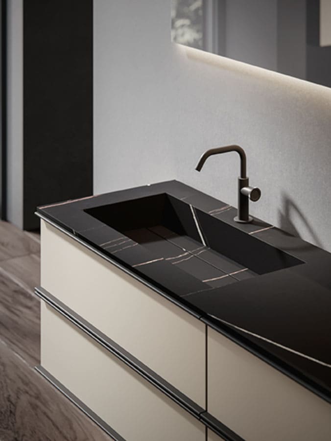 Lavabo integrato di marca Edonè modello Carena di forma rettangolare di colore nero